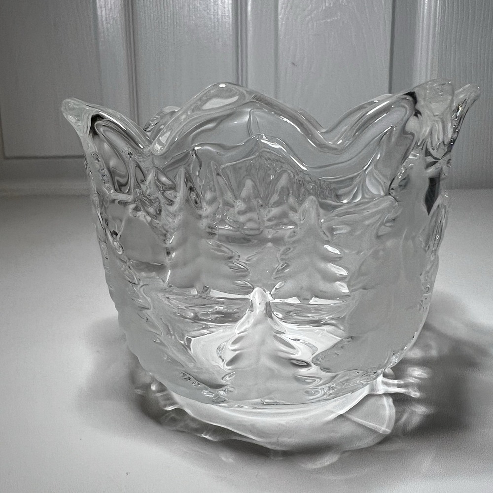 Mikasa Christmas Story Crystal Clear Glass Votive/Tea Light Candle‎ Holder